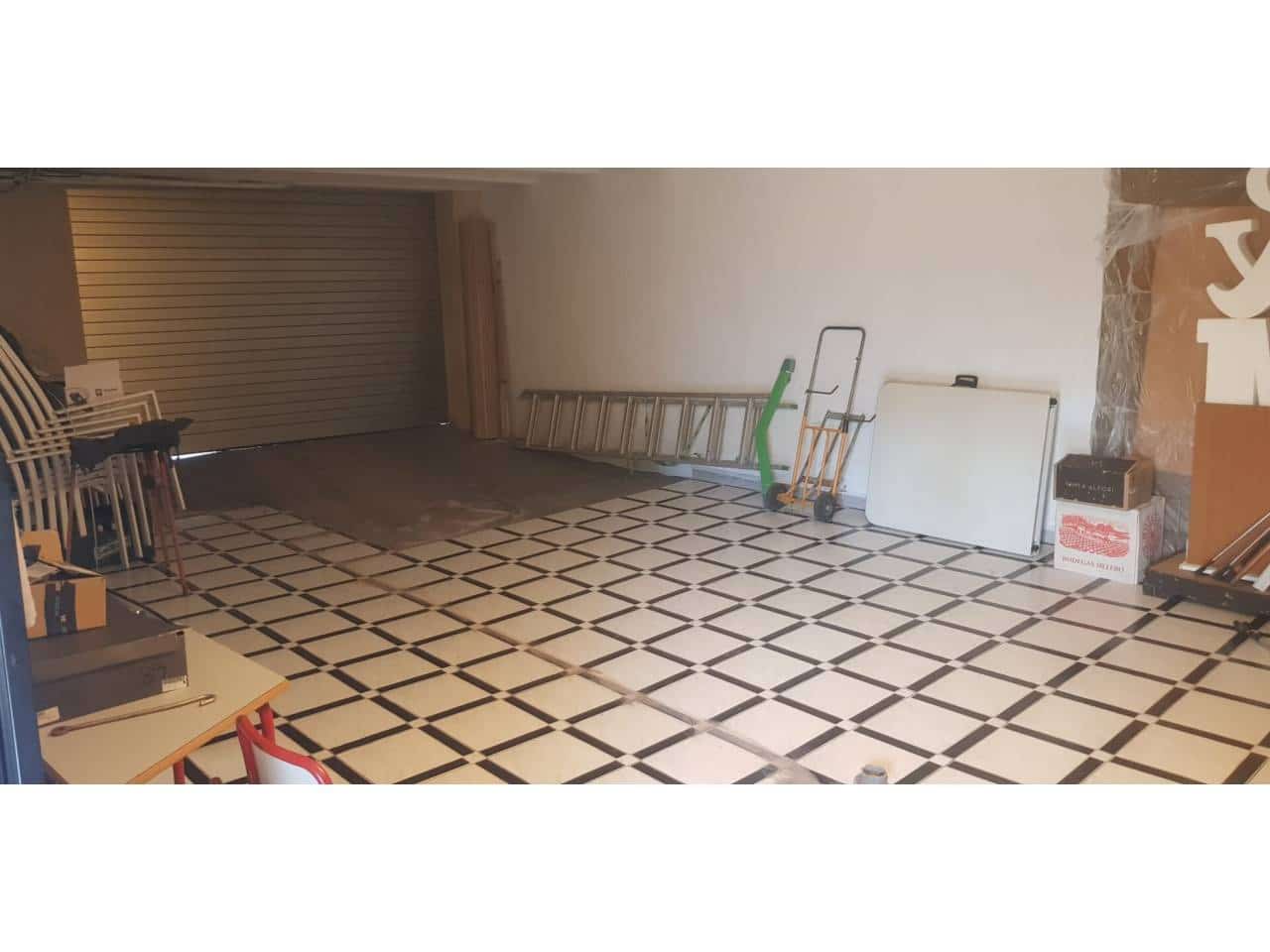 5 bedroom Villa for sale in L'Atzuvia with garage - € 350,000 (Ref: 9547410)