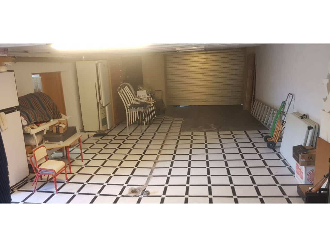 5 bedroom Villa for sale in L'Atzuvia with garage - € 350,000 (Ref: 9547410)