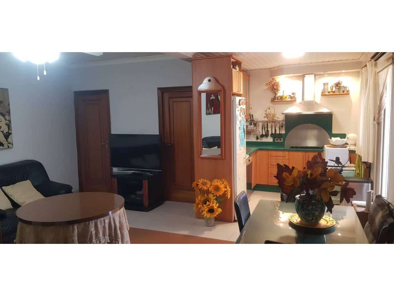 5 bedroom Villa for sale in L'Atzuvia with garage - € 350,000 (Ref: 9547410)