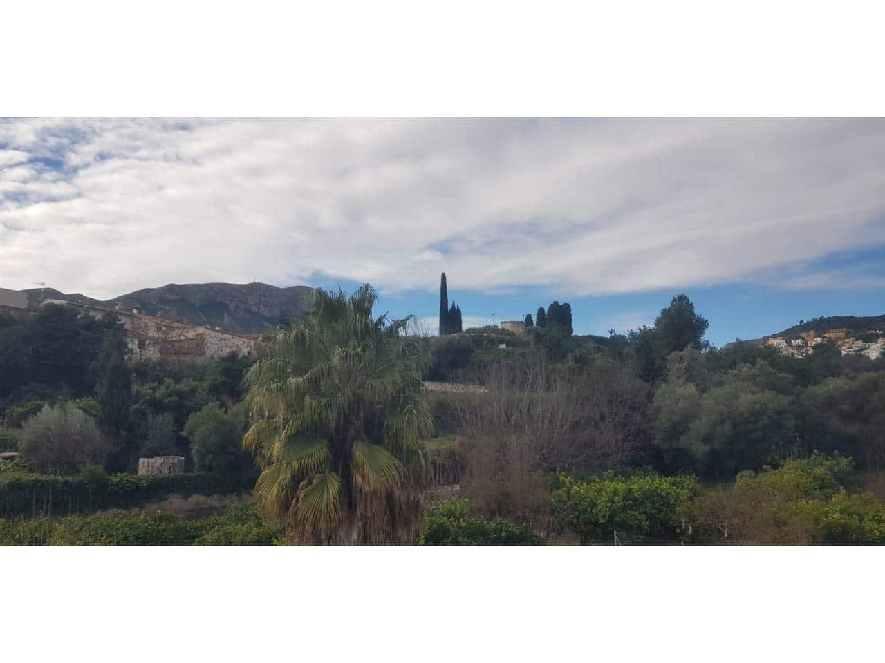 5 bedroom Villa for sale in L'Atzuvia with garage - € 350,000 (Ref: 9547410)