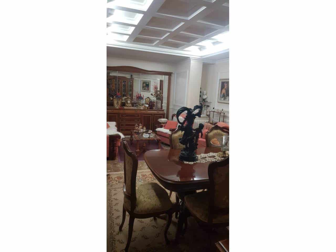 5 bedroom Villa for sale in L'Atzuvia with garage - € 350,000 (Ref: 9547410)