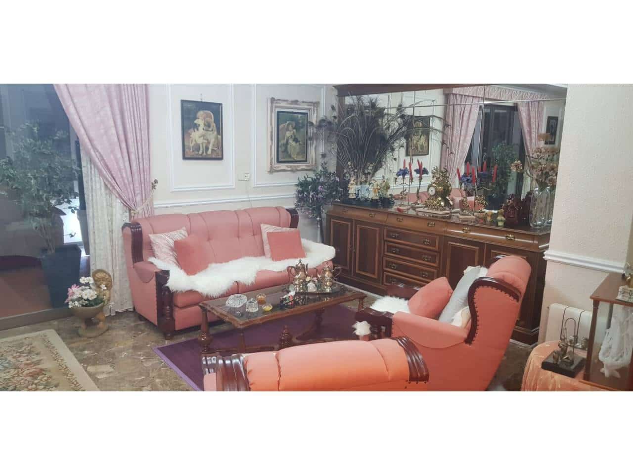 5 bedroom Villa for sale in L'Atzuvia with garage - € 350,000 (Ref: 9547410)