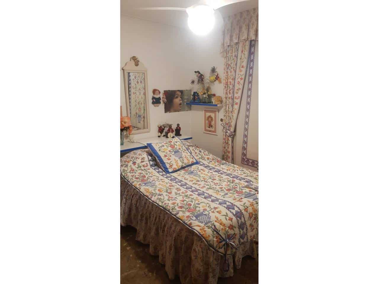 5 bedroom Villa for sale in L'Atzuvia with garage - € 350,000 (Ref: 9547410)