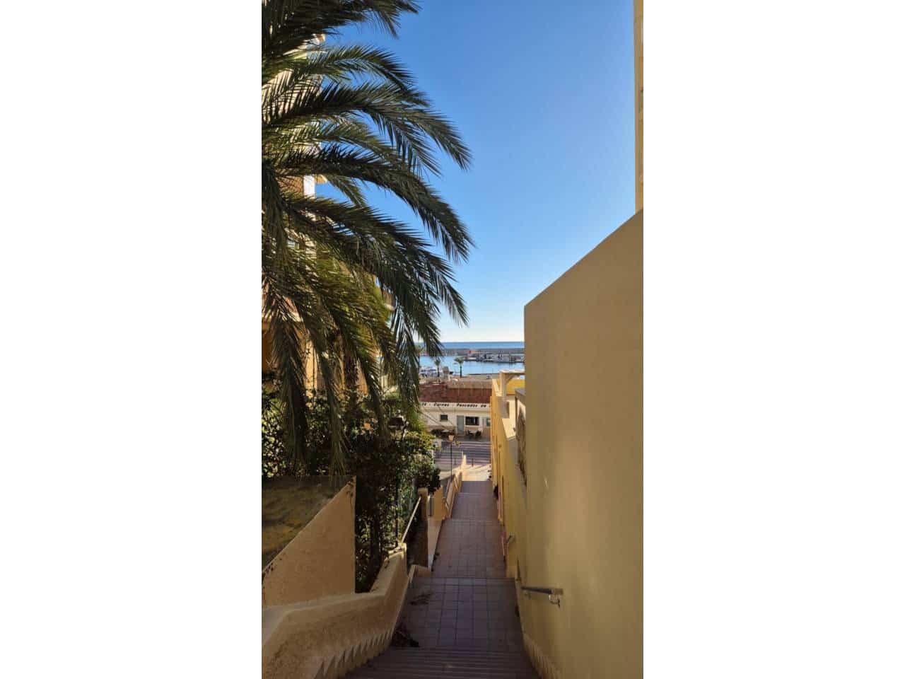 Restaurant/Bar for sale in Calpe / Calp - € 350,000 (Ref: 9618858)