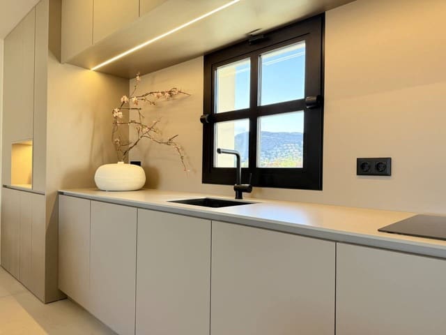 2 soveværelse Lejlighed til salg i Calpe / Calp med swimmingpool garage - € 569.000 (Ref: 9622273)