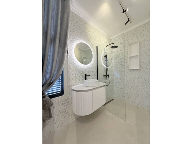 2 soveværelse Lejlighed til salg i Calpe / Calp med swimmingpool garage - € 569.000 (Ref: 9622273)