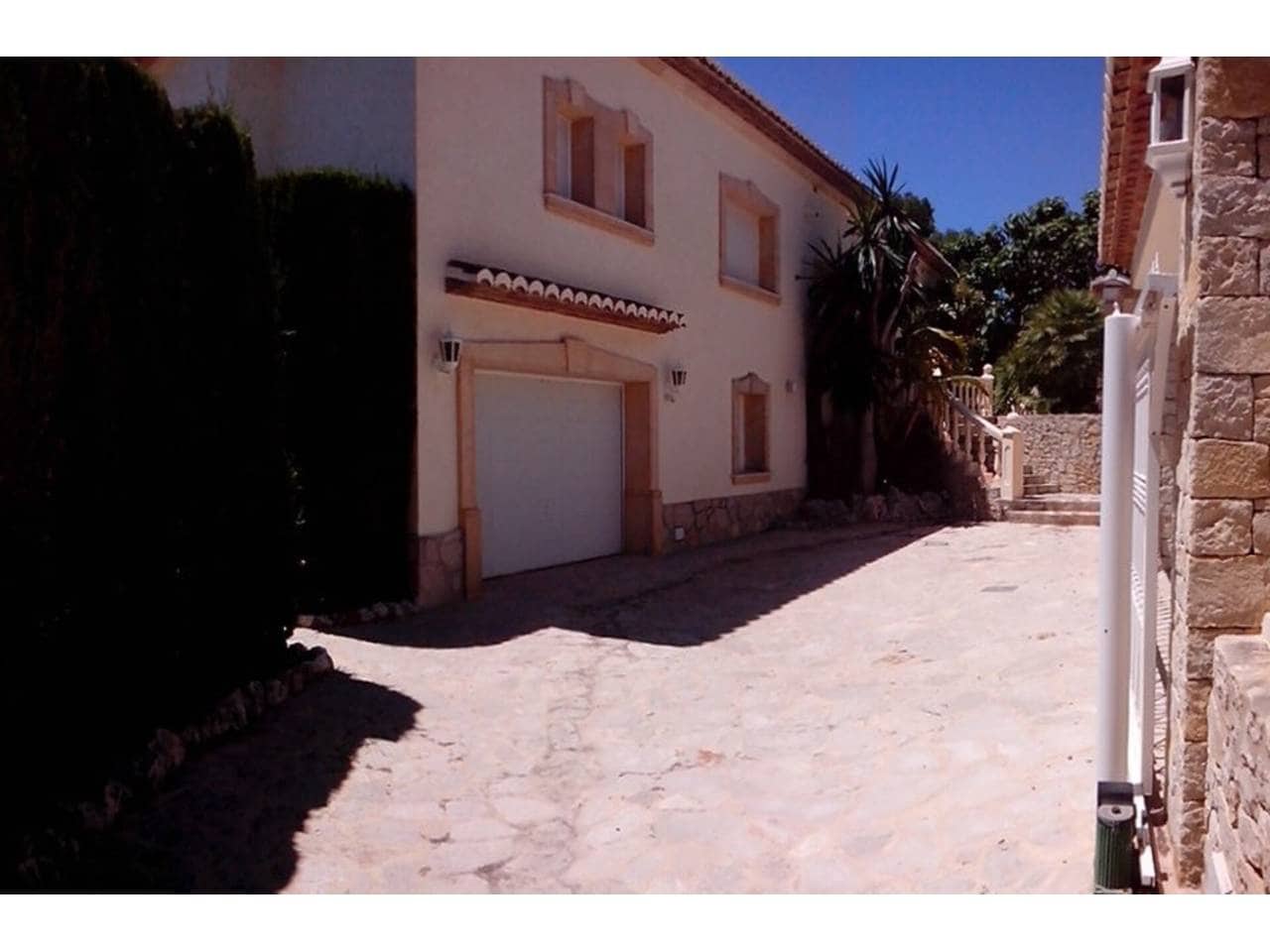 Chalet de 3 habitaciones en Calpe / Calp en venta con piscina garaje - 650.000 € (Ref: 9627072)