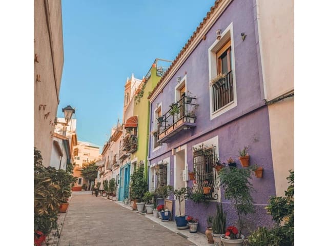 2 sovrum Villa till salu i Maryvilla, Calpe / Calp med garage - 450 000 € (Ref: 9658152)