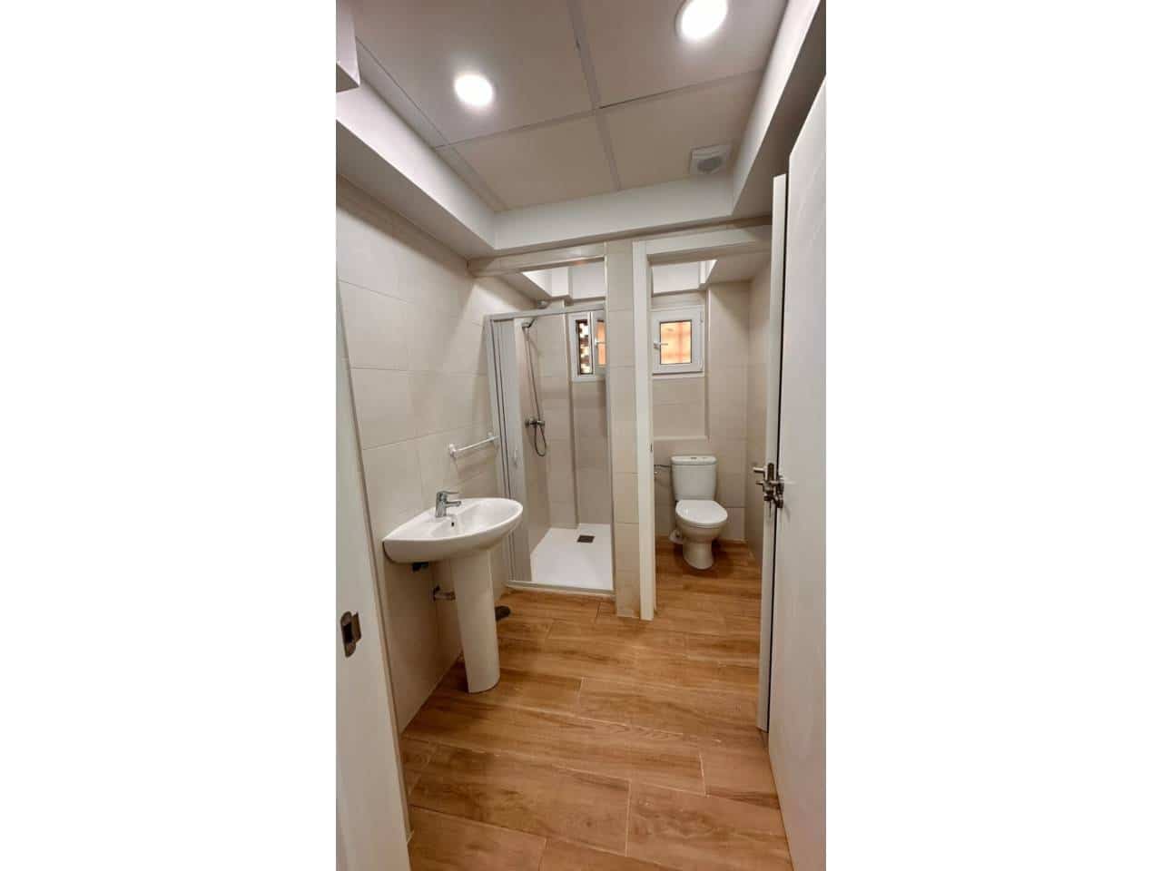 10 bedroom Hotel for sale in Calpe / Calp - € 419,000 (Ref: 9719359)