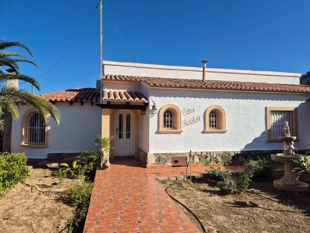 3 soveværelse Villa til salg i Canuta, Calpe / Calp med swimmingpool garage - € 950.000 (Ref: 9830494)