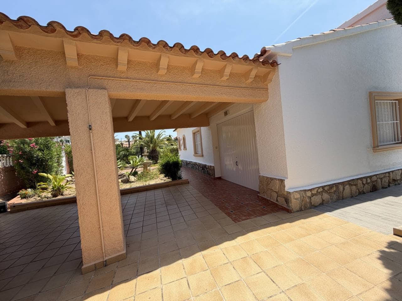 3 soveværelse Villa til salg i Calpe / Calp med swimmingpool garage - € 1.176.000 (Ref: 9830494)