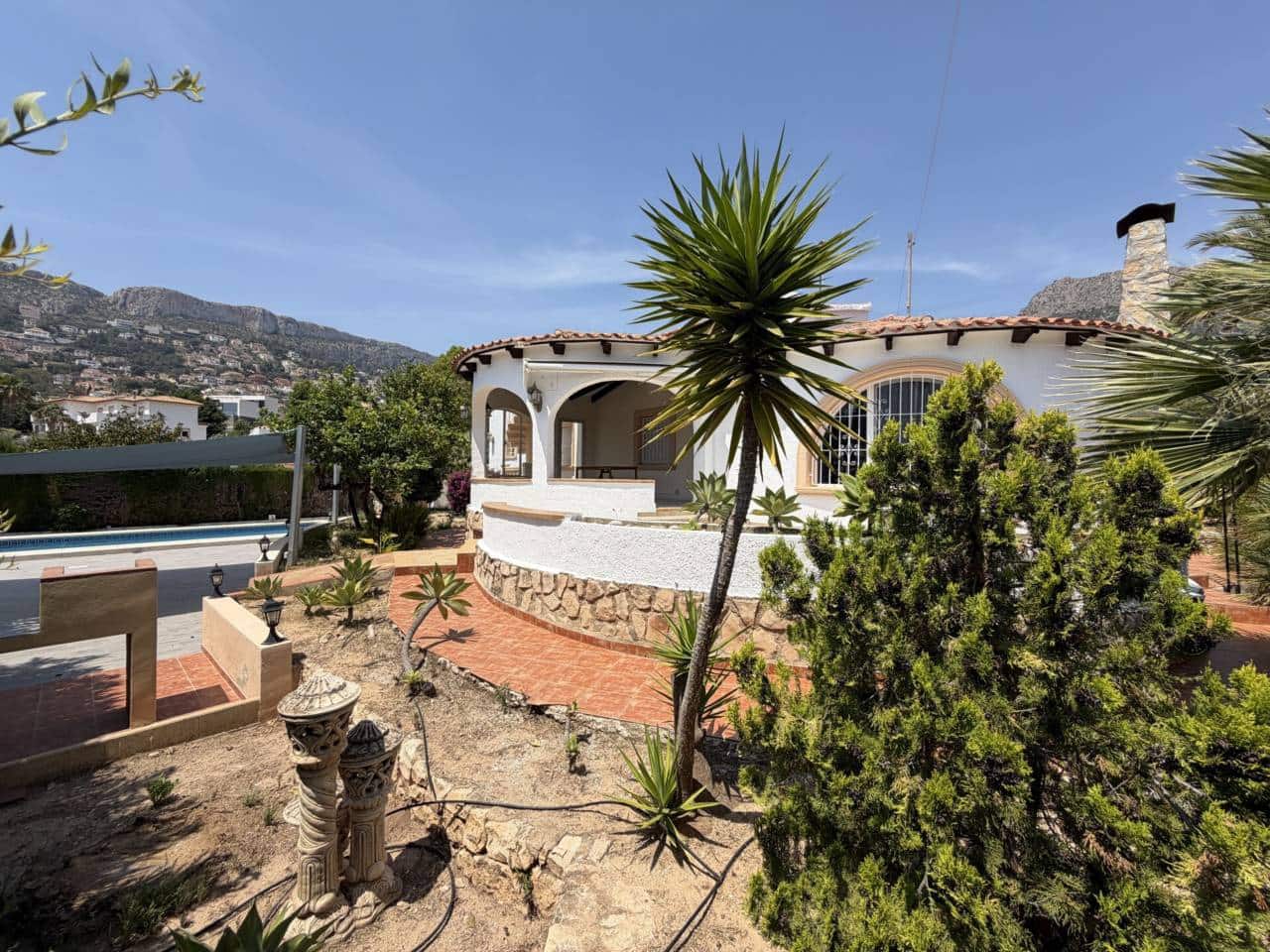 3 soveværelse Villa til salg i Calpe / Calp med swimmingpool garage - € 1.176.000 (Ref: 9830494)