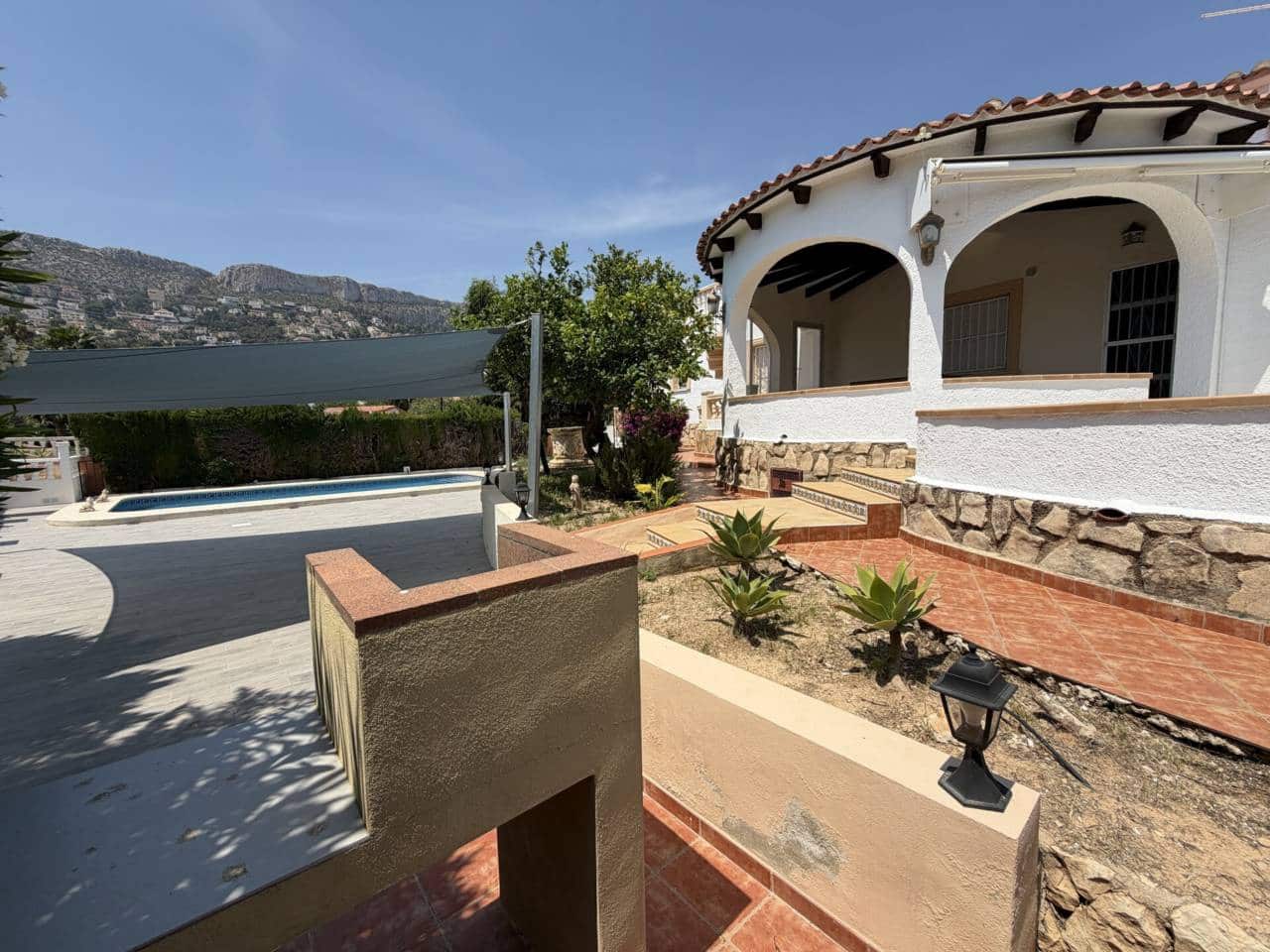 3 soveværelse Villa til salg i Calpe / Calp med swimmingpool garage - € 1.176.000 (Ref: 9830494)