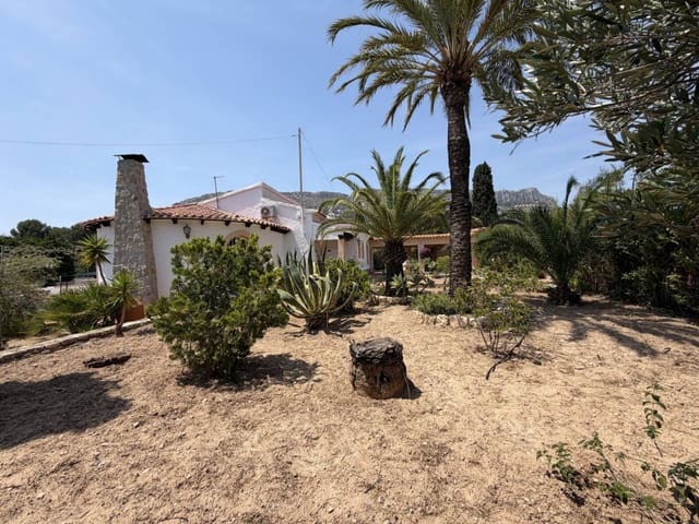 3 chambre Villa/Maison à vendre à Canuta, Calpe / Calp avec piscine garage - 1 176 000 € (Ref: 9830494)