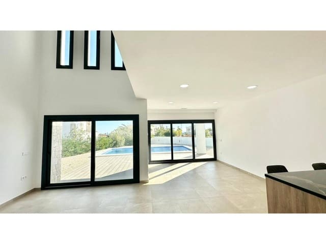 3 soverom Villa til salgs i Benissa med svømmebasseng garasje - € 1 175 000 (Ref: 9844710)