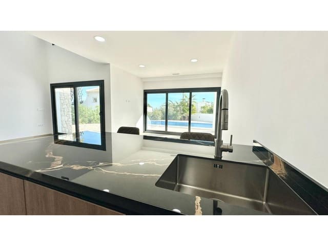 3 soverom Villa til salgs i Benissa med svømmebasseng garasje - € 1 175 000 (Ref: 9844710)