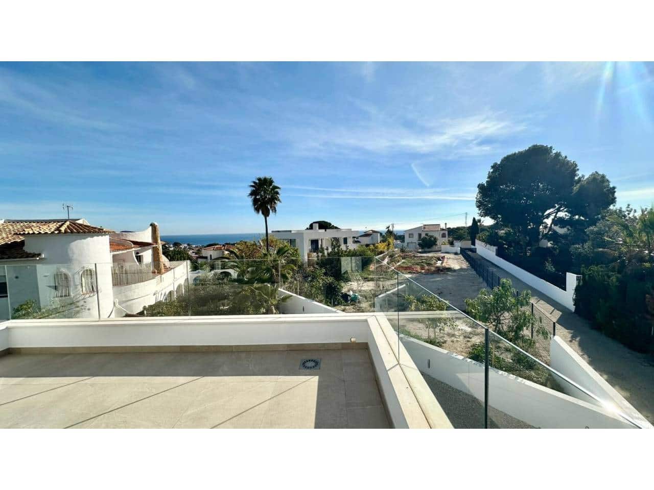 3 bedroom Villa for sale in Benissa with pool garage - € 1,175,000 (Ref: 9844710)