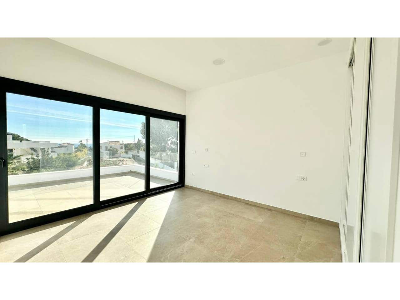 3 bedroom Villa for sale in Benissa with pool garage - € 1,175,000 (Ref: 9844710)