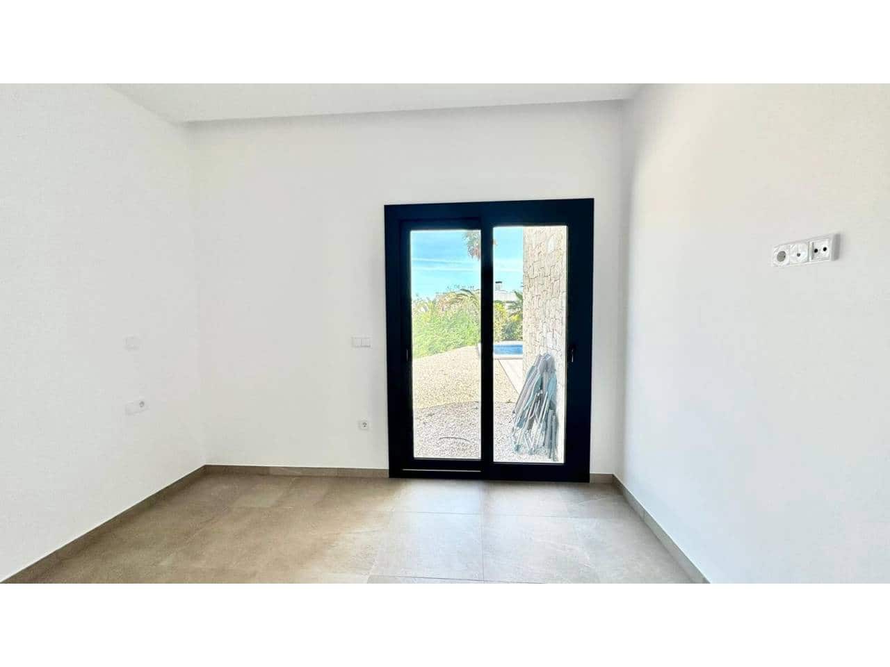 3 bedroom Villa for sale in Benissa with pool garage - € 1,175,000 (Ref: 9844710)