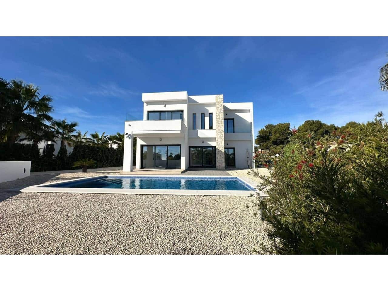 3 bedroom Villa for sale in Benissa with pool garage - € 1,175,000 (Ref: 9844710)