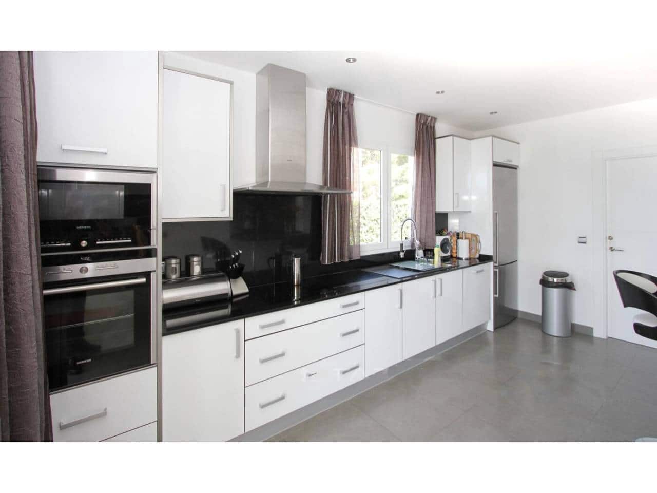 4 soverom Villa til leie i Altea med svømmebasseng garasje - € 5 000 (Ref: 9854741)