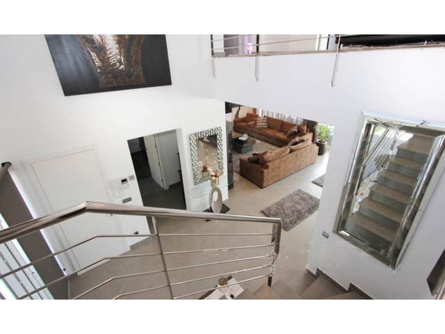 4 Zimmer Villa zu vermieten in Altea mit Pool Garage - 5.000 € (Ref: 9854741)