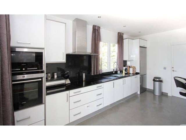 4 Zimmer Villa zu vermieten in Altea mit Pool Garage - 5.000 € (Ref: 9854741)