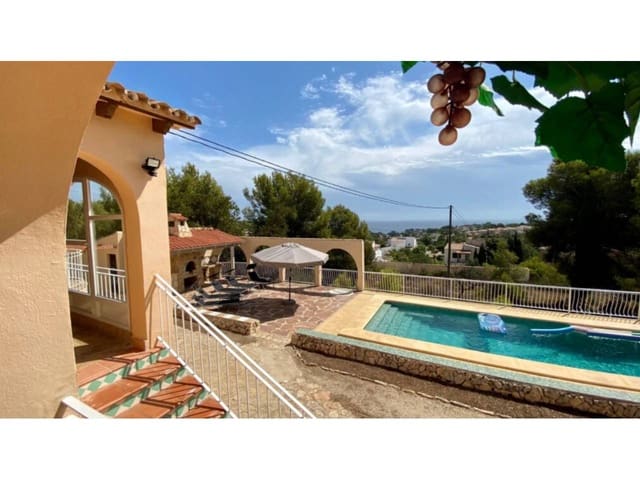 3 soveværelse Villa til salg i Benissa med swimmingpool garage - € 849.500 (Ref: 9872853)