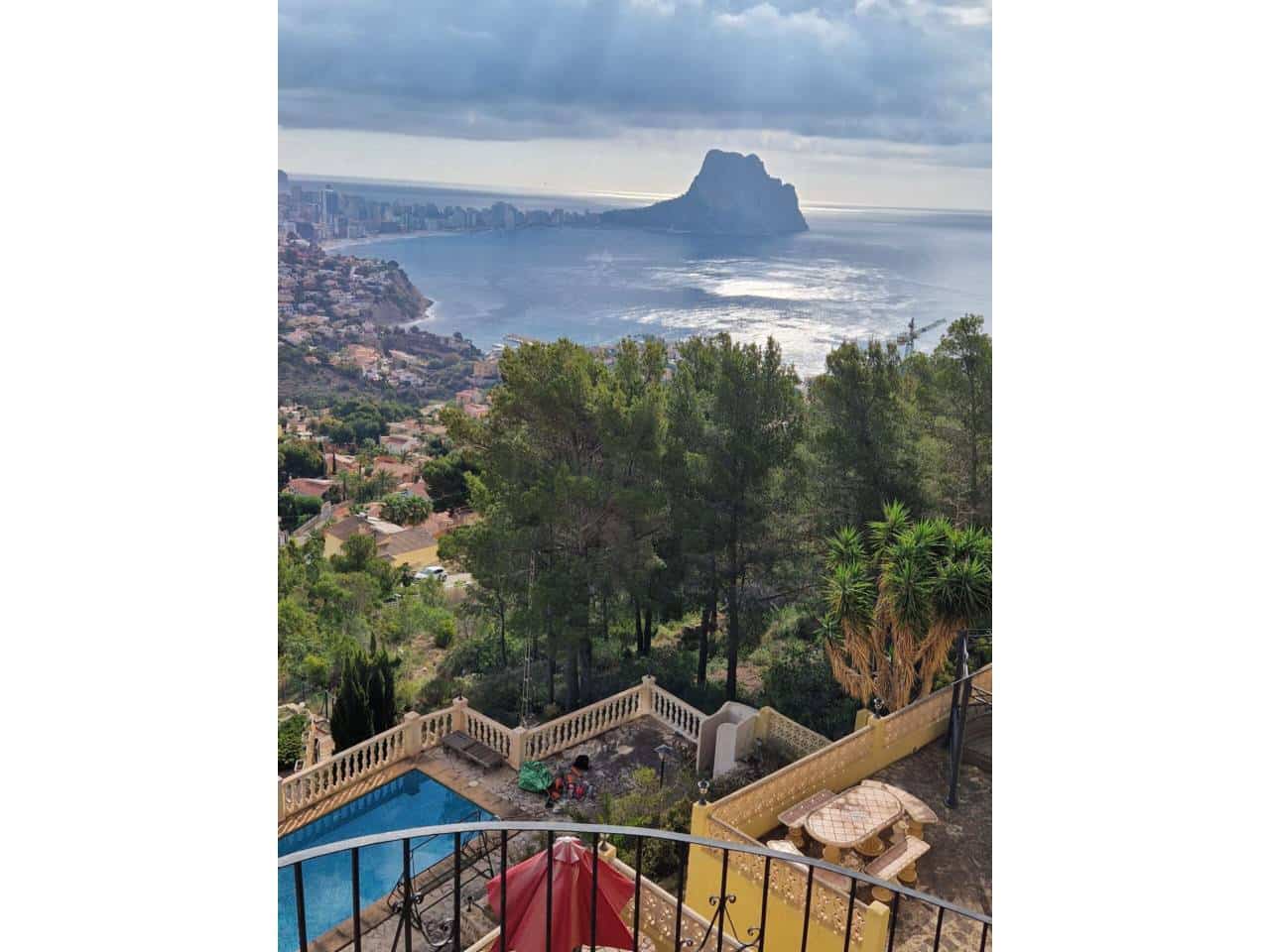 5 soverom Villa til salgs i Calpe / Calp med svømmebasseng garasje - € 560 000 (Ref: 9926607)