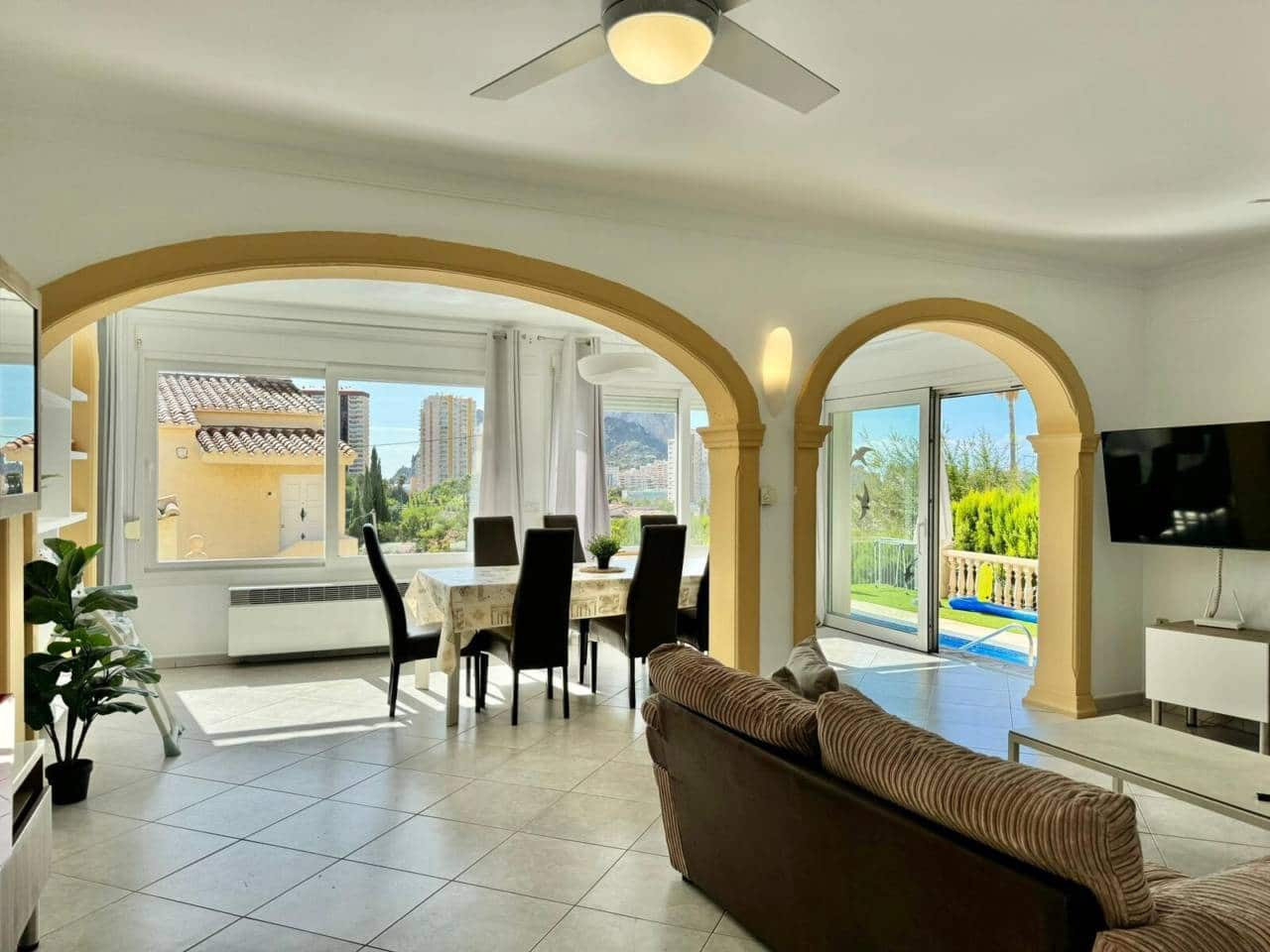 3 chambre Villa/Maison à vendre à Calpe / Calp avec piscine garage - 725 000 € (Ref: 9926608)