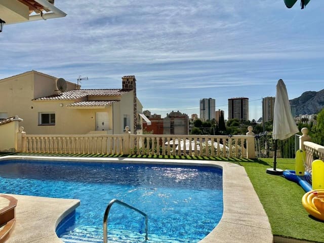 3 chambre Villa/Maison à vendre à Calpe / Calp avec piscine garage - 725 000 € (Ref: 9926608)