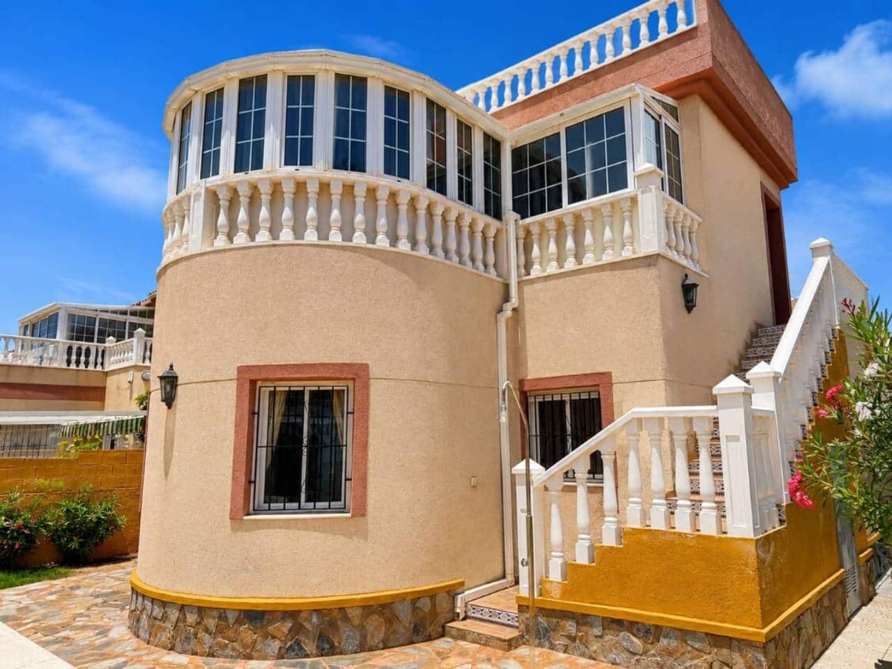 4 soveværelse Villa til salg i Pilar de la Horadada med swimmingpool - € 349.000 (Ref: 9953621)