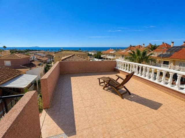 4 camera da letto Villa in vendita in Pilar de la Horadada con piscina - 349.000 € (Rif: 9953621)