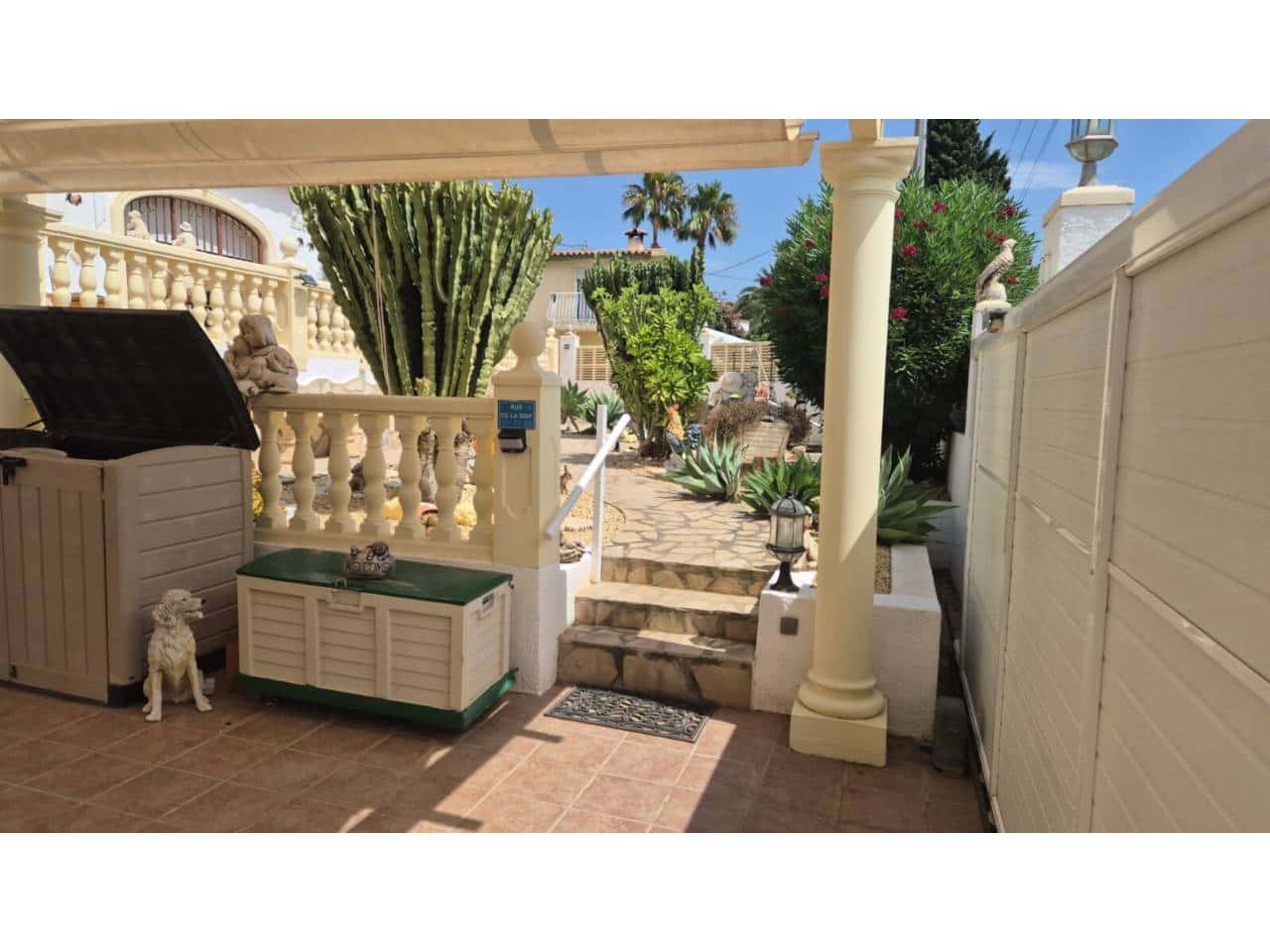 2 soverom Villa til salgs i Calpe / Calp med svømmebasseng garasje - € 439 000 (Ref: 9981722)