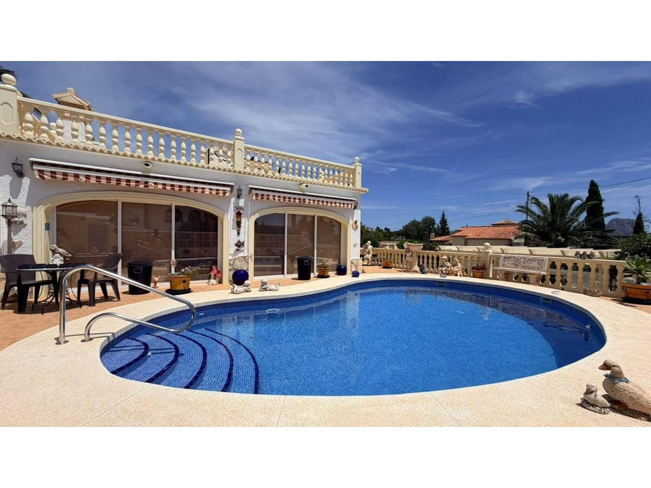 2 soverom Villa til salgs i Calpe / Calp med svømmebasseng garasje - € 439 000 (Ref: 9981722)