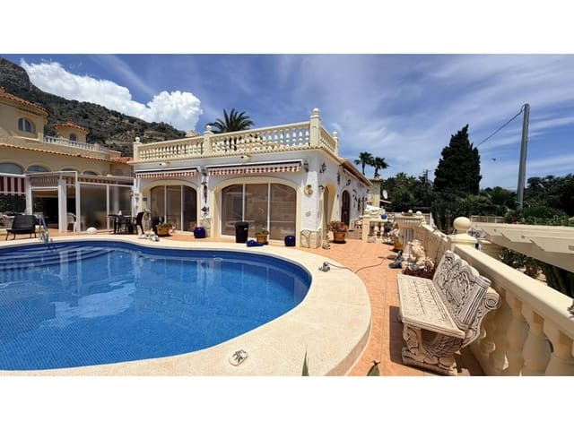 2 soverom Villa til salgs i Canuta, Calpe / Calp med svømmebasseng garasje - € 439 000 (Ref: 9981722)