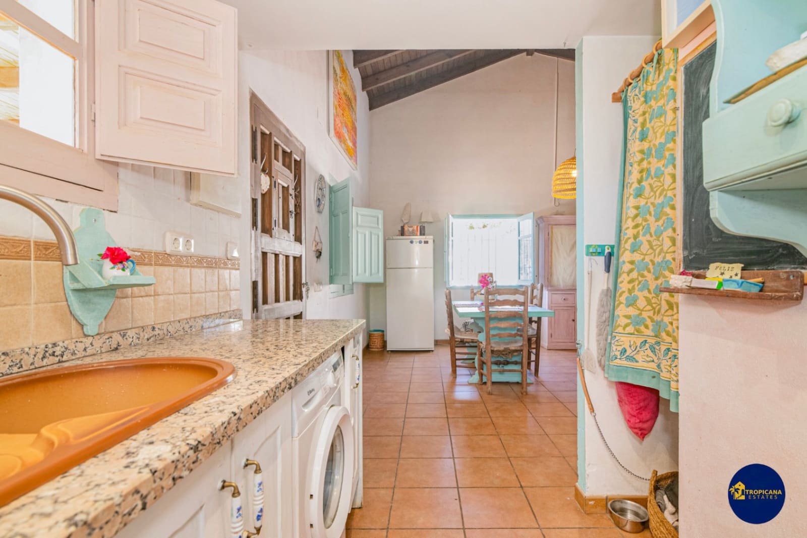 3 sypialnia Finka/Dom wiejski na sprzedaż w Salobrena z basenem garażem - 320 000 € (Ref: 10033229)