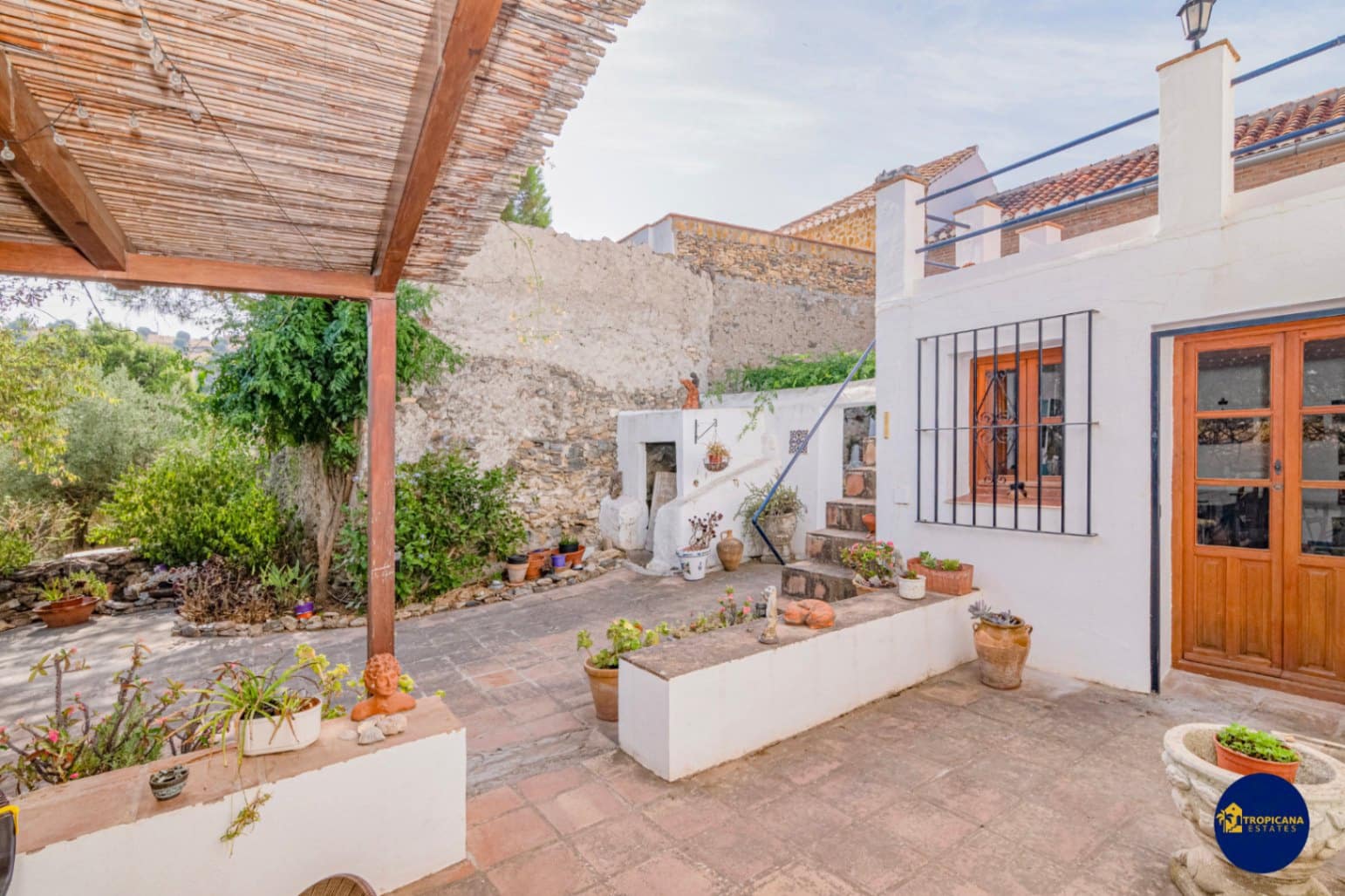 2 bedroom Finca/Country House for sale in Almunecar with garage - € 289,000 (Ref: 10048621)