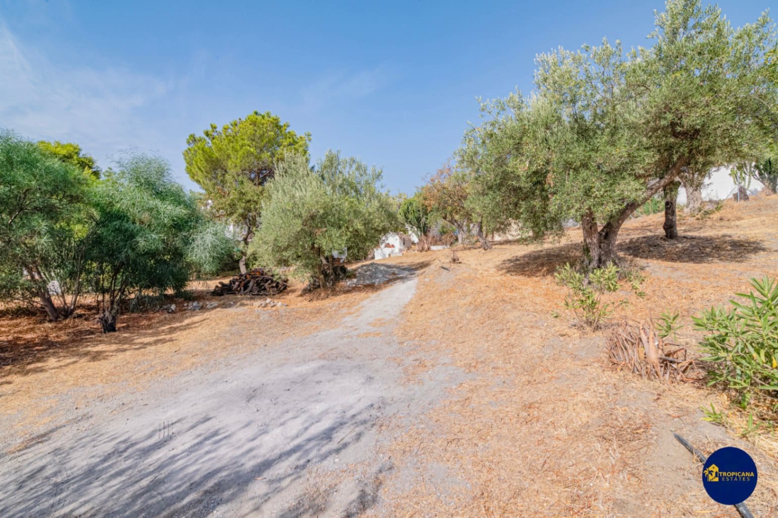 2 bedroom Finca/Country House for sale in Almunecar with garage - € 289,000 (Ref: 10048621)