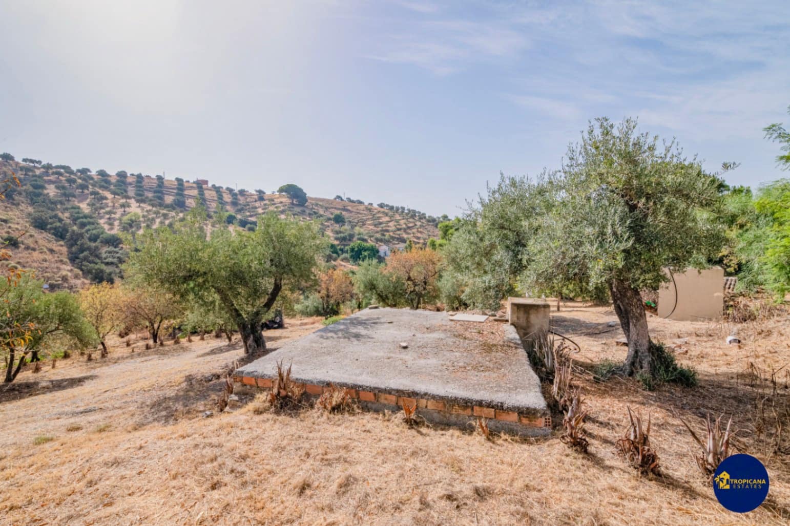 2 bedroom Finca/Country House for sale in Almunecar with garage - € 289,000 (Ref: 10048621)