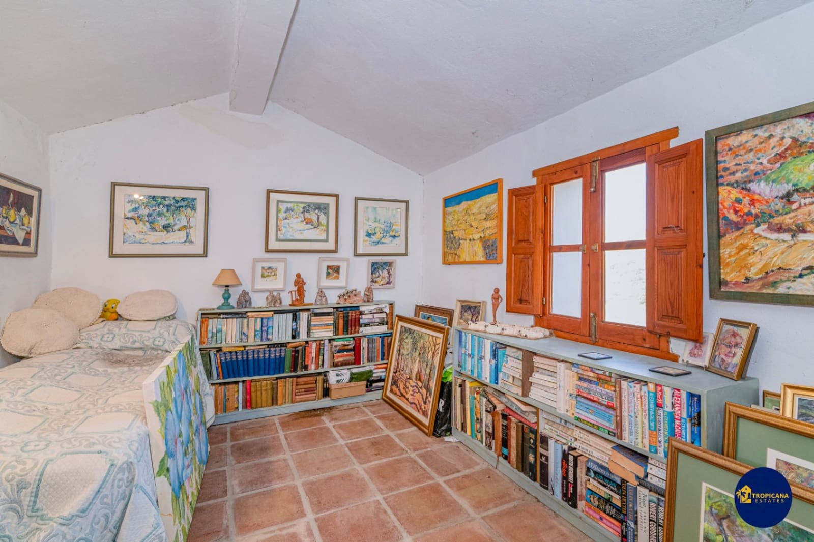 2 bedroom Finca/Country House for sale in Almunecar with garage - € 289,000 (Ref: 10048621)