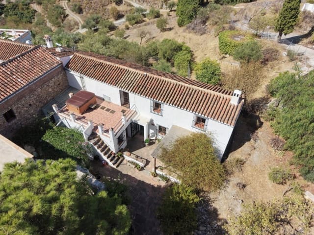2 sypialnia Finka/Dom wiejski na sprzedaż w Almuñécar z garażem - 289 000 € (Ref: 10048621)