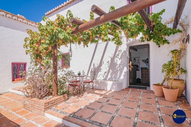 3 slaapkamer Finca/Landhuis te koop in Almuñécar met zwembad garage - € 895.000 (Ref: 10113488)