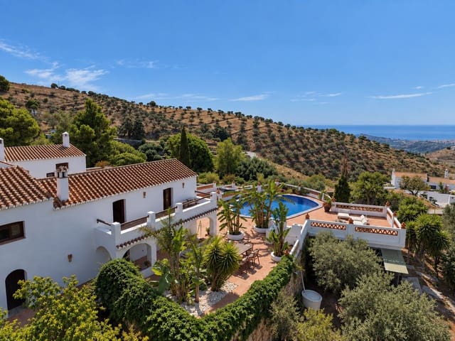 3 slaapkamer Finca/Landhuis te koop in Almuñécar met zwembad garage - € 895.000 (Ref: 10113488)