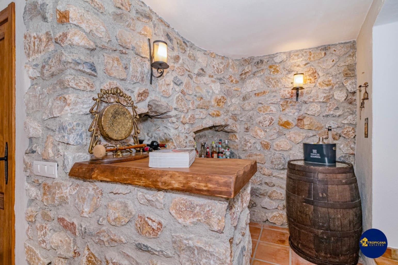 3 slaapkamer Finca/Landhuis te koop in Almunecar met zwembad garage - € 895.000 (Ref: 10113488)