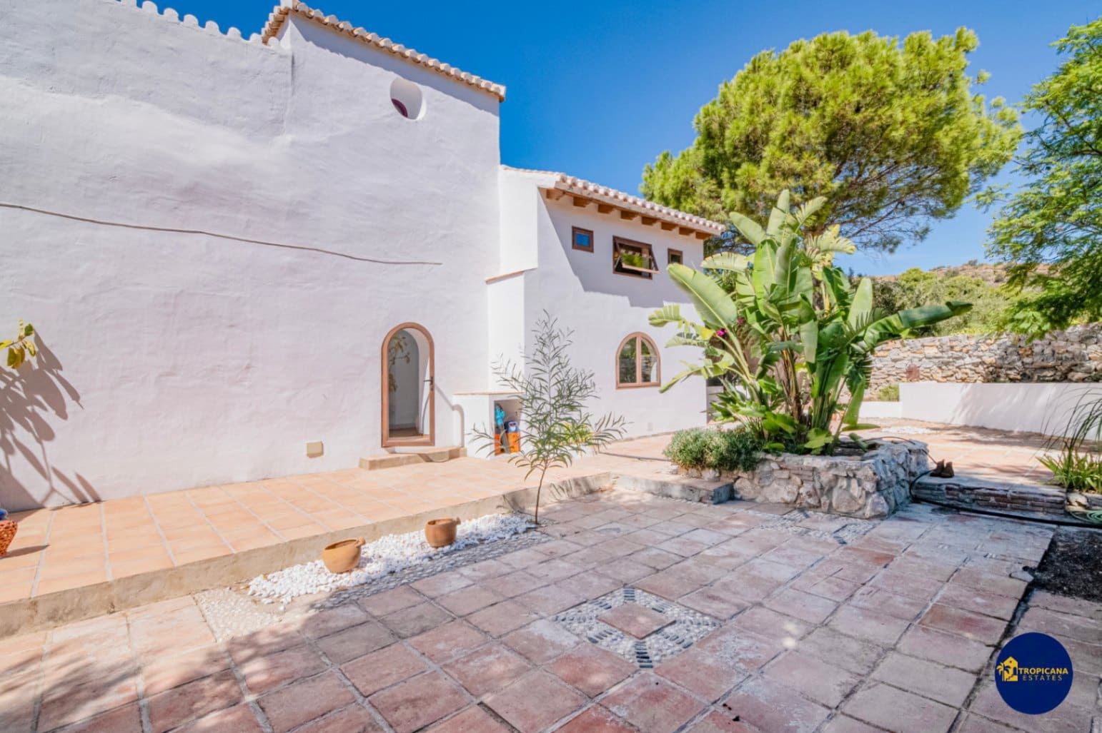 3 slaapkamer Finca/Landhuis te koop in Almunecar met zwembad garage - € 895.000 (Ref: 10113488)