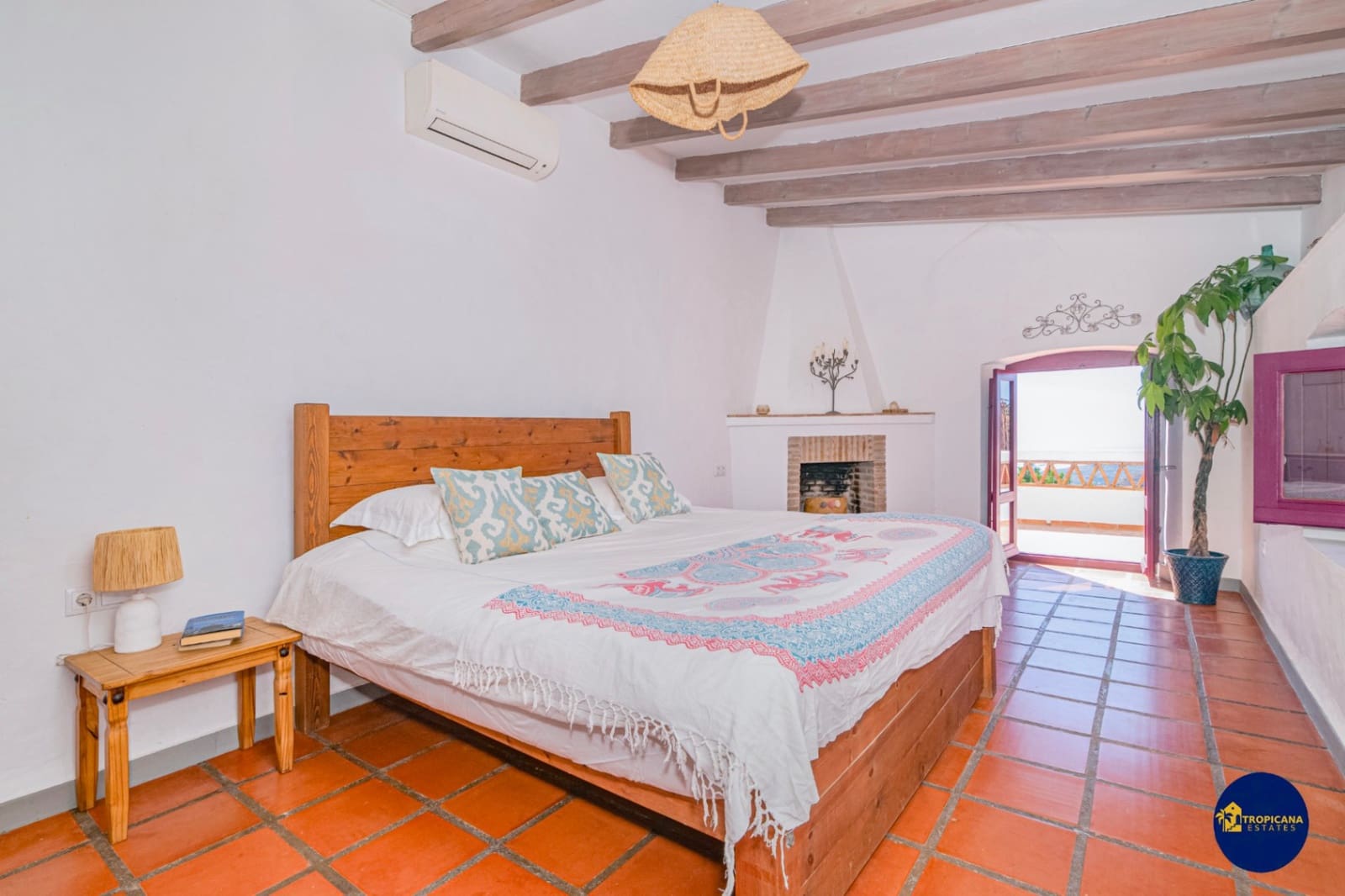 3 slaapkamer Finca/Landhuis te koop in Almunecar met zwembad garage - € 895.000 (Ref: 10113488)
