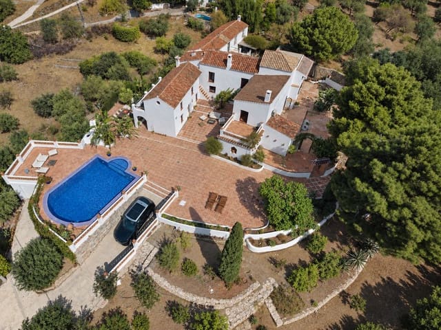 3 slaapkamer Finca/Landhuis te koop in Almuñécar met zwembad garage - € 895.000 (Ref: 10113488)