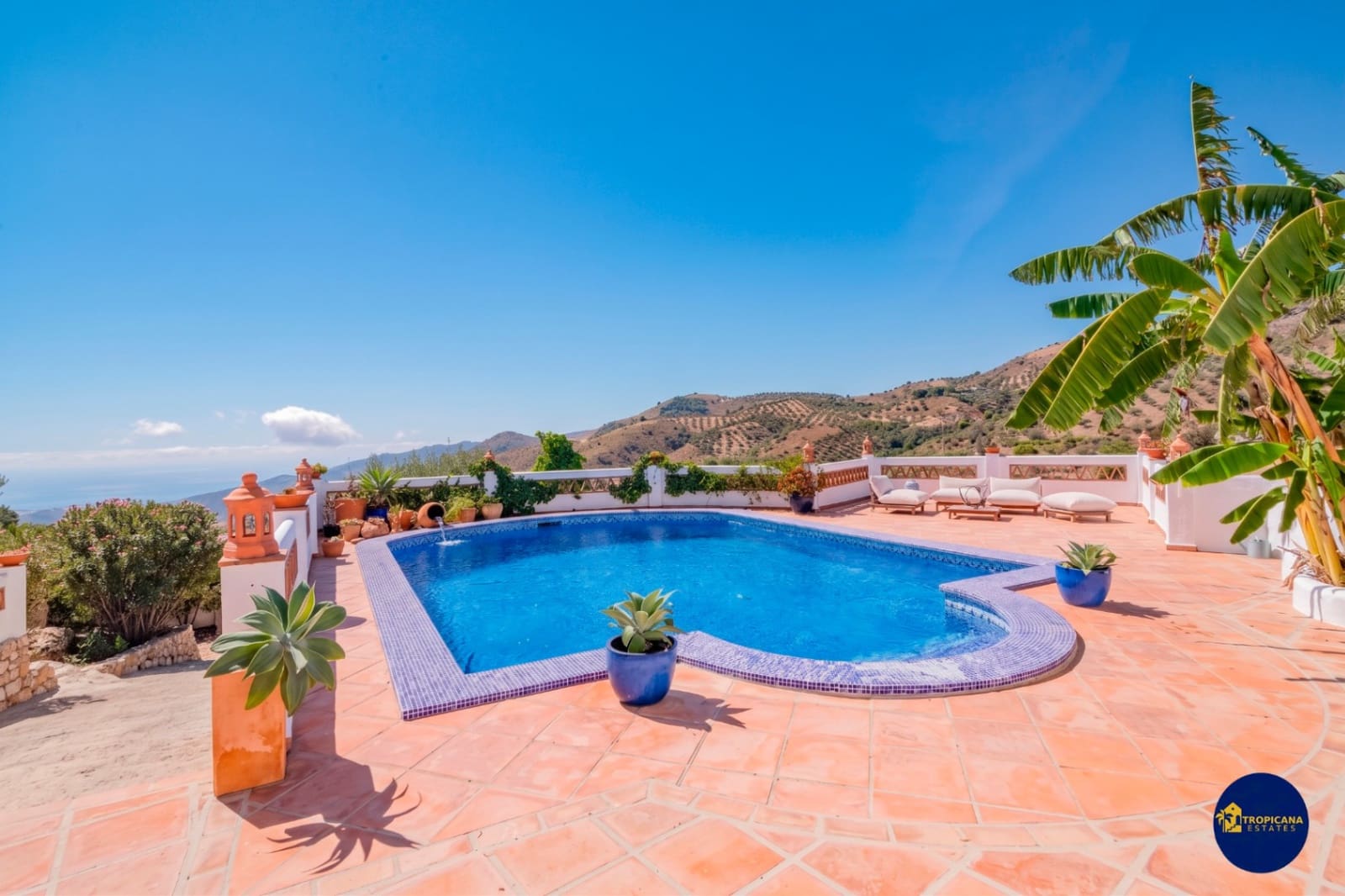 3 slaapkamer Finca/Landhuis te koop in Almunecar met zwembad garage - € 895.000 (Ref: 10113488)