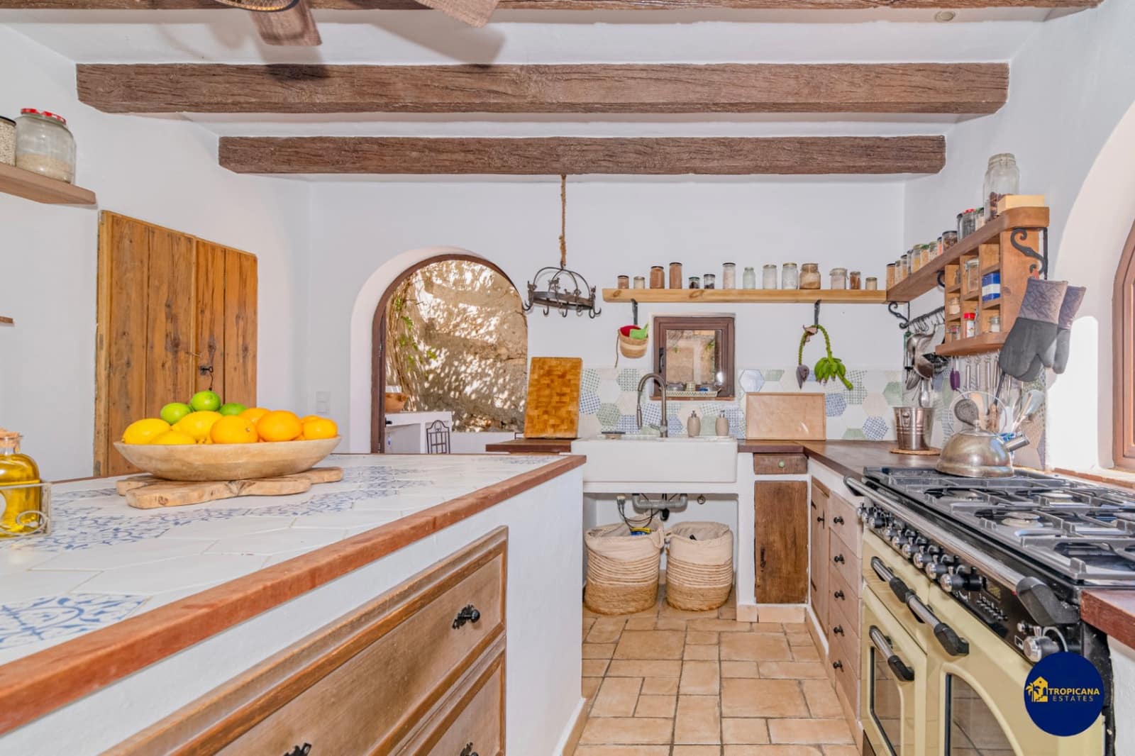3 slaapkamer Finca/Landhuis te koop in Almunecar met zwembad garage - € 895.000 (Ref: 10113488)